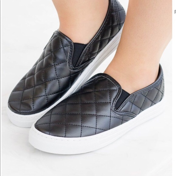 womens quilted slip on shoes